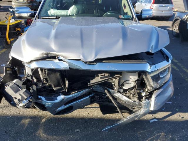 2019 RAM 1500 1C6SRFJTXKN696227