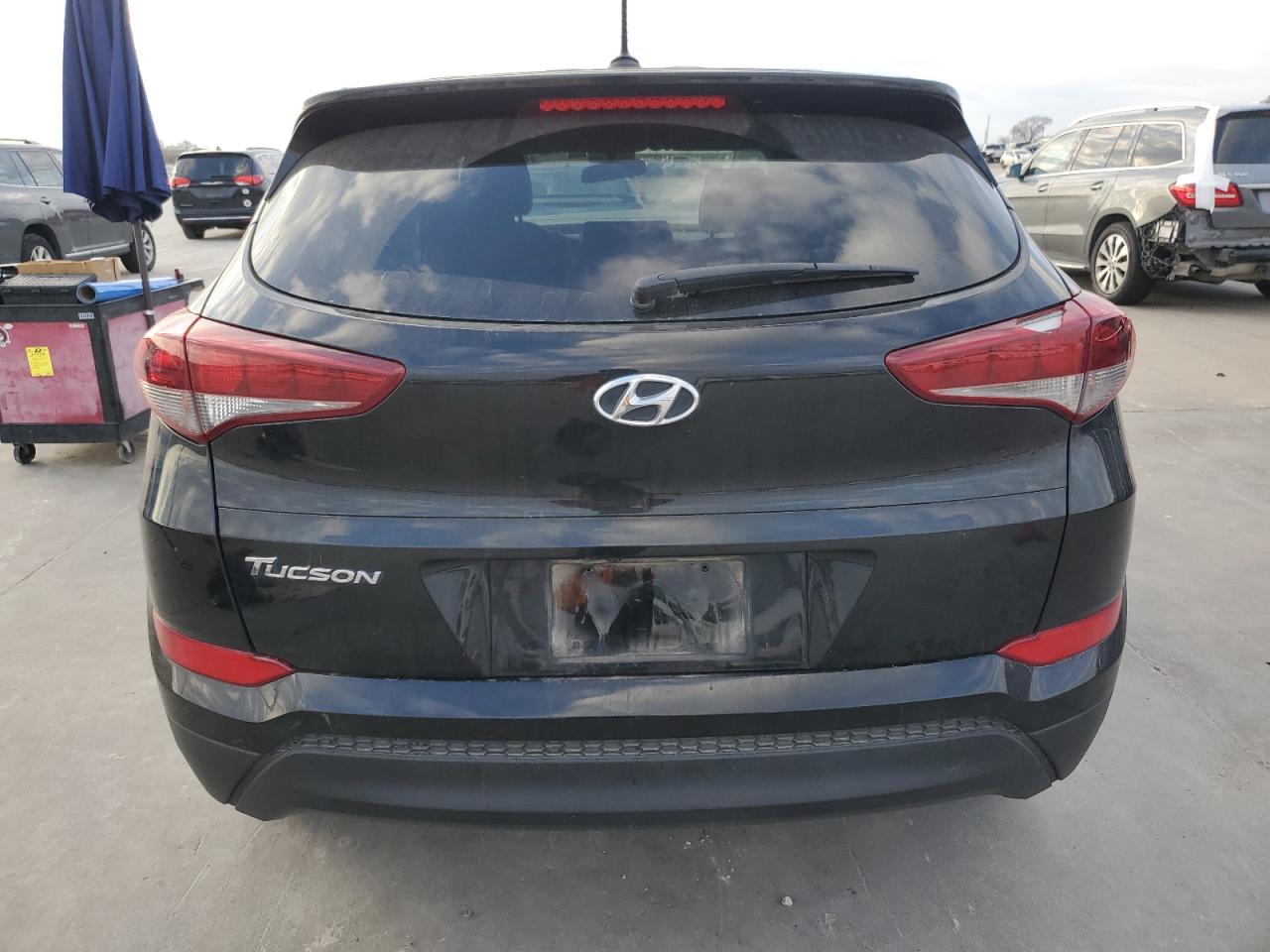 Lot #3034268080 2016 HYUNDAI TUCSON SE