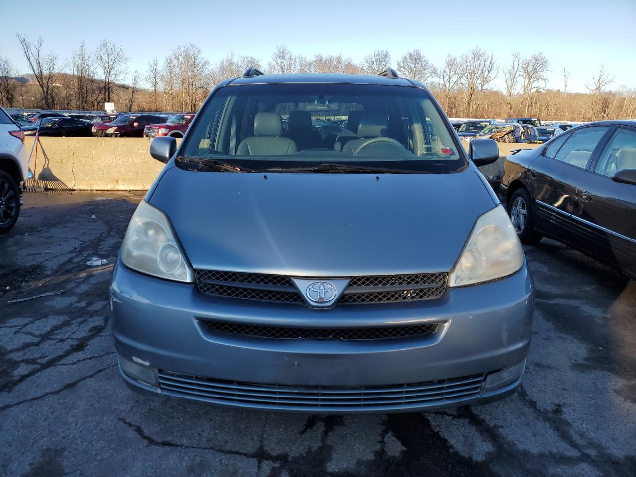 Lot #3034280131 2005 TOYOTA SIENNA XLE