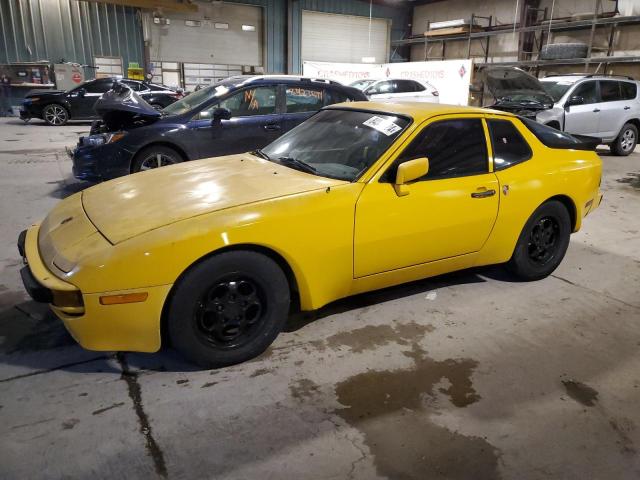 PORSCHE 944