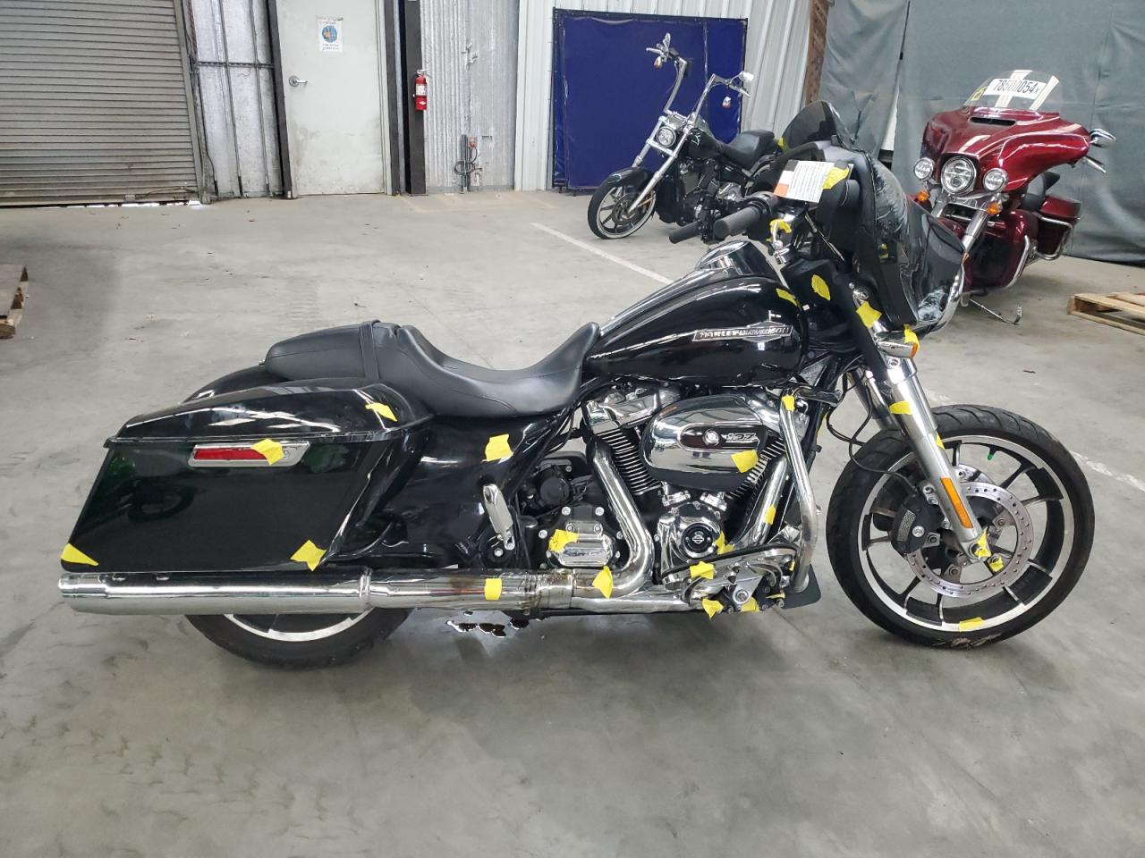  Salvage Harley-Davidson Fl