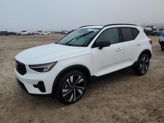 2025 VOLVO XC40 PLUS