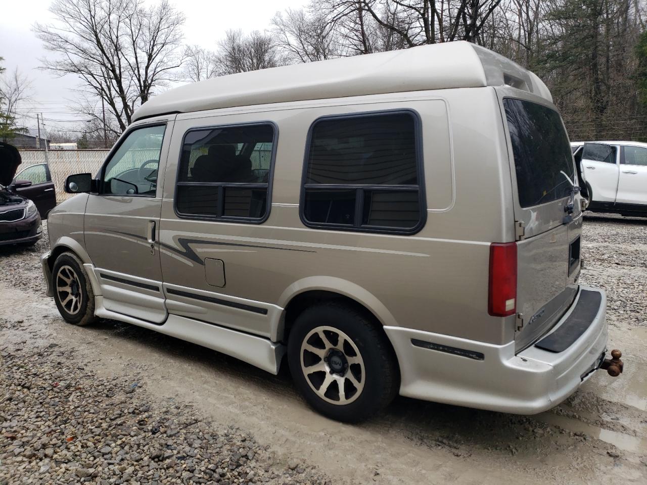 Lot #3048562869 2004 CHEVROLET ASTRO