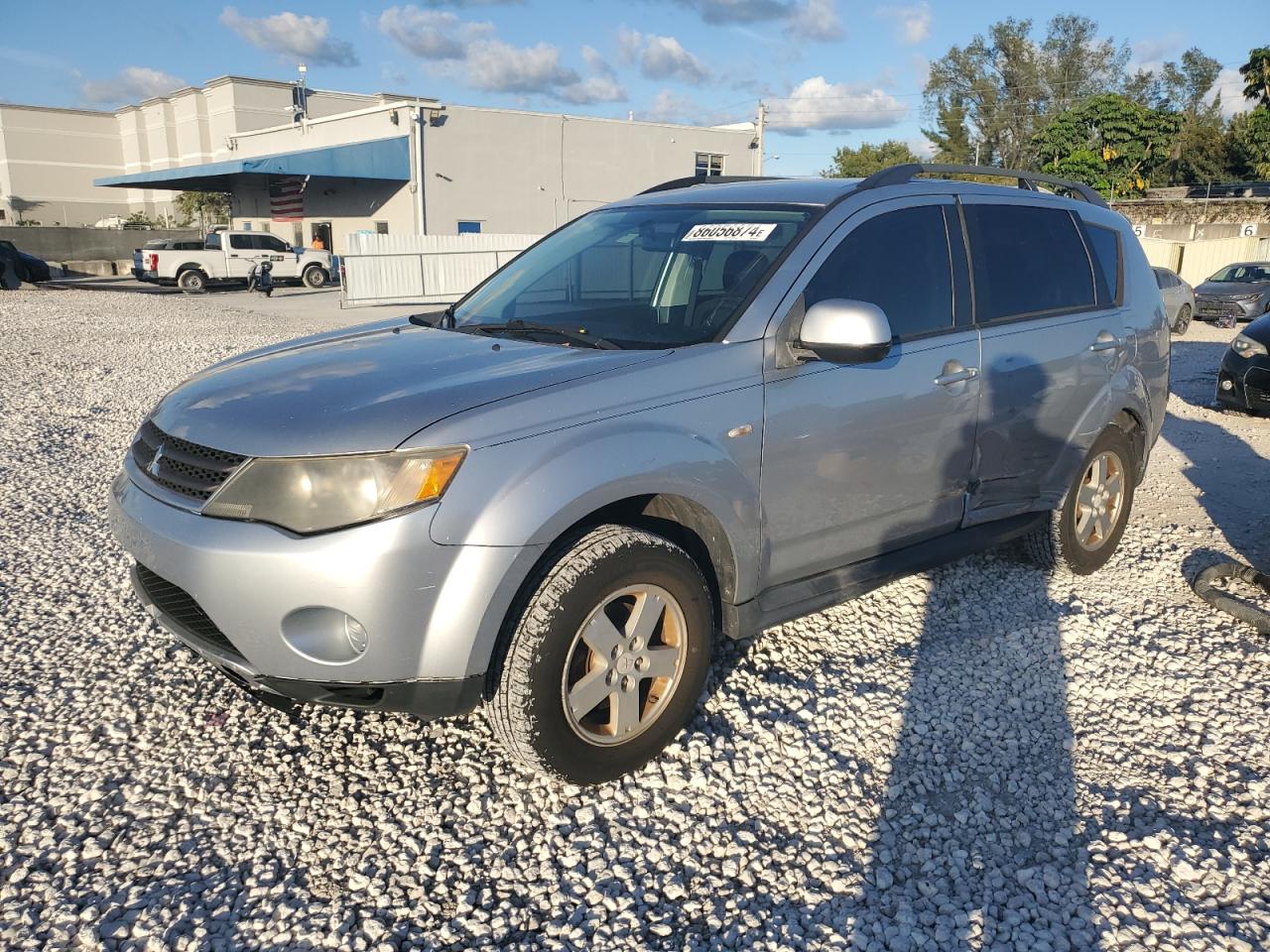  Salvage Mitsubishi Outlander