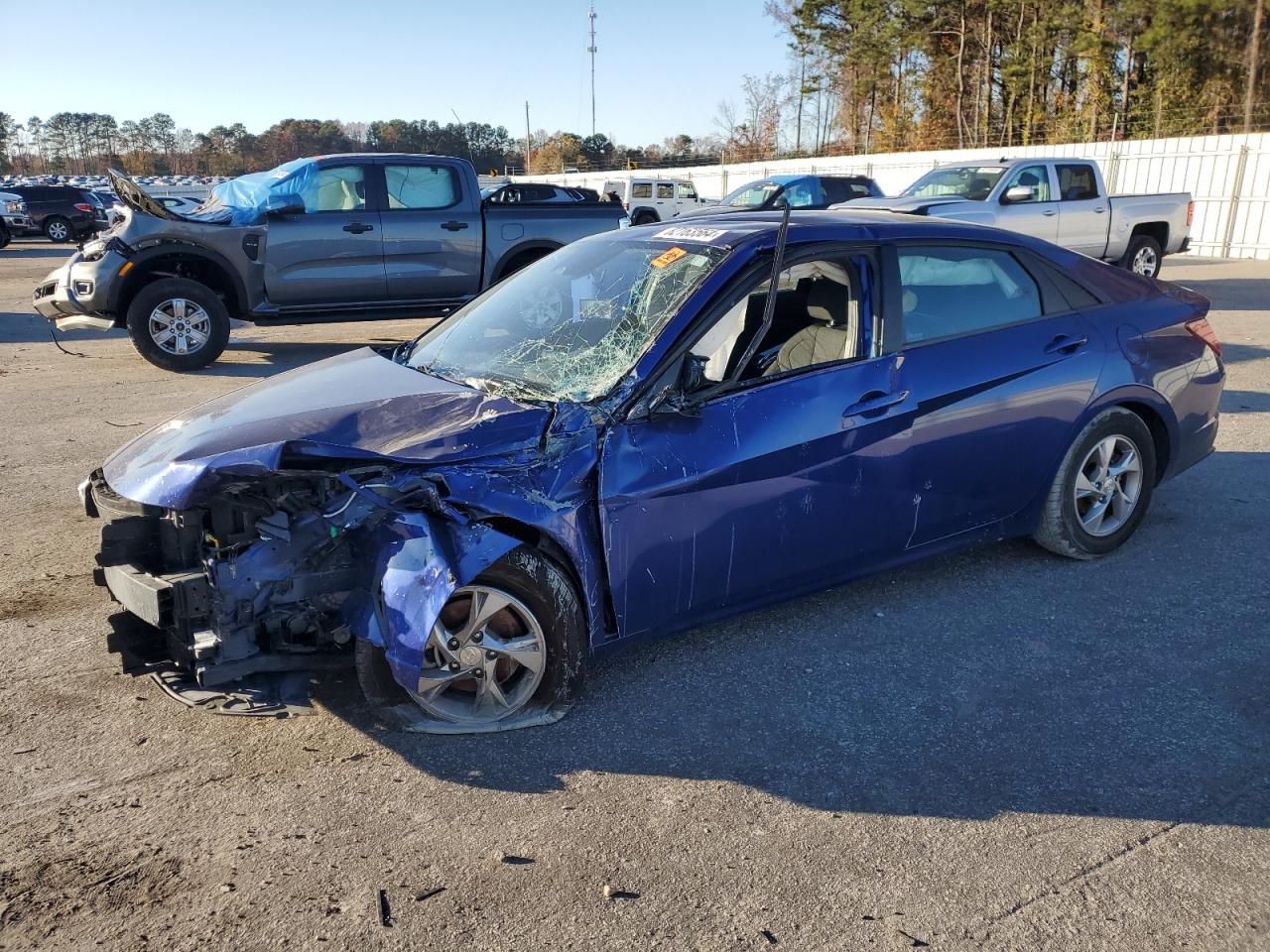 HYUNDAI ELANTRA SE