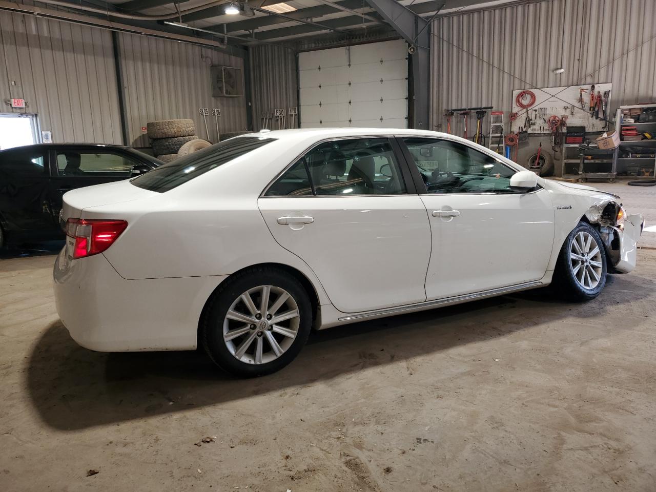 Lot #3029410703 2014 TOYOTA CAMRY HYBR