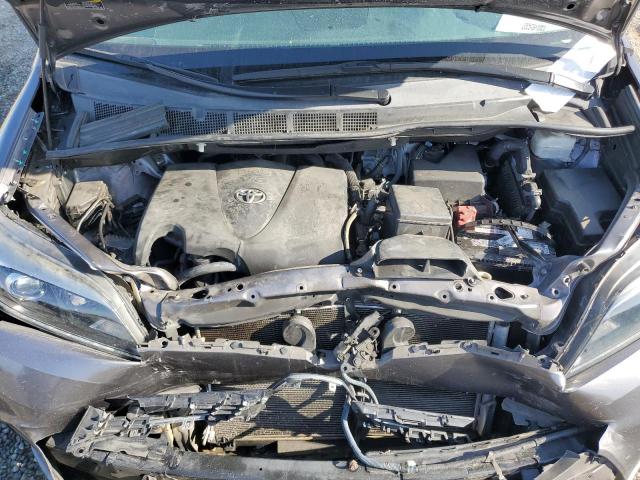2019 TOYOTA SIENNA SE 5TDXZ3DC8KS993211
