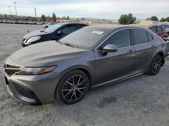 4T1G11AK3MU552135 2021 TOYOTA CAMRY