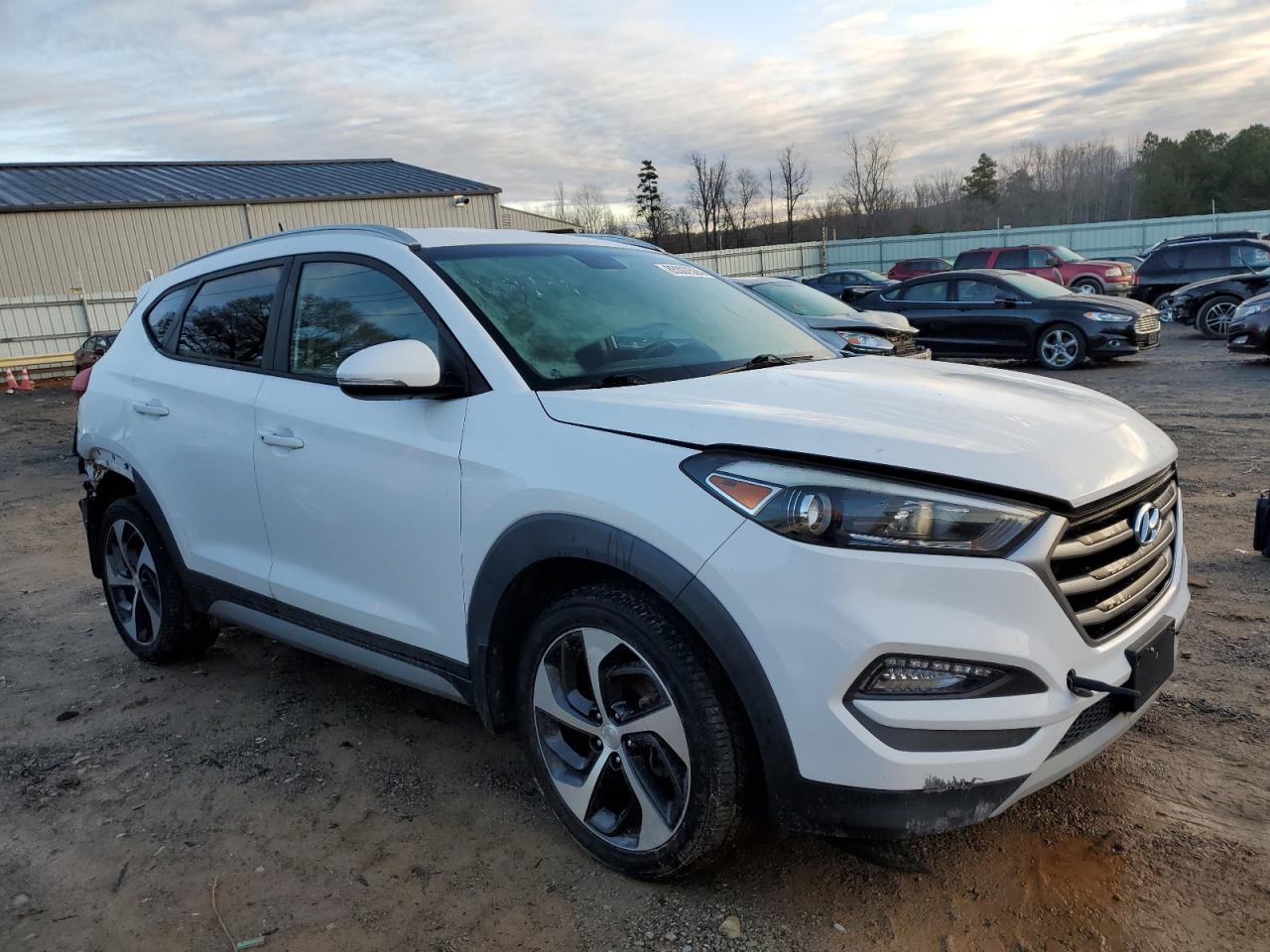 Lot #3029408716 2017 HYUNDAI TUCSON LIM