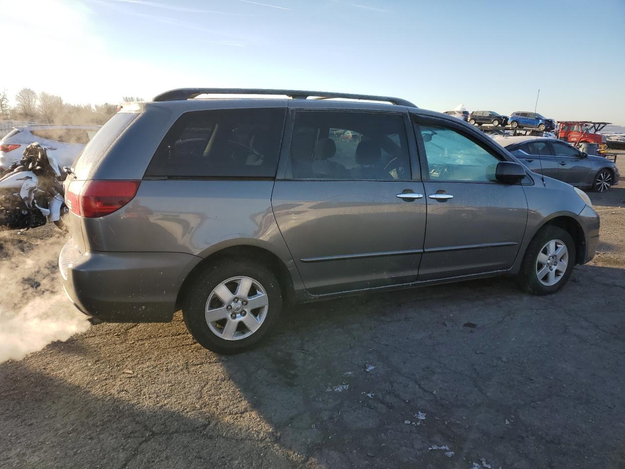 Lot #3044393853 2005 TOYOTA SIENNA CE