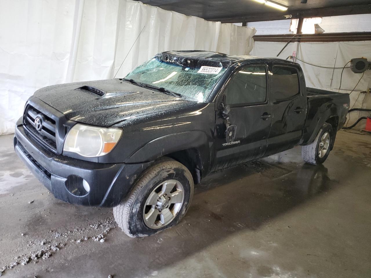  Salvage Toyota Tacoma