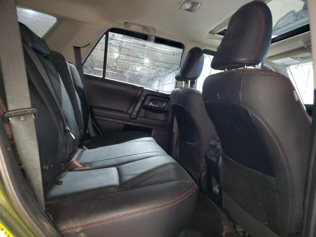2020 TOYOTA 4RUNNER SR - JTEBU5JR7L5832154