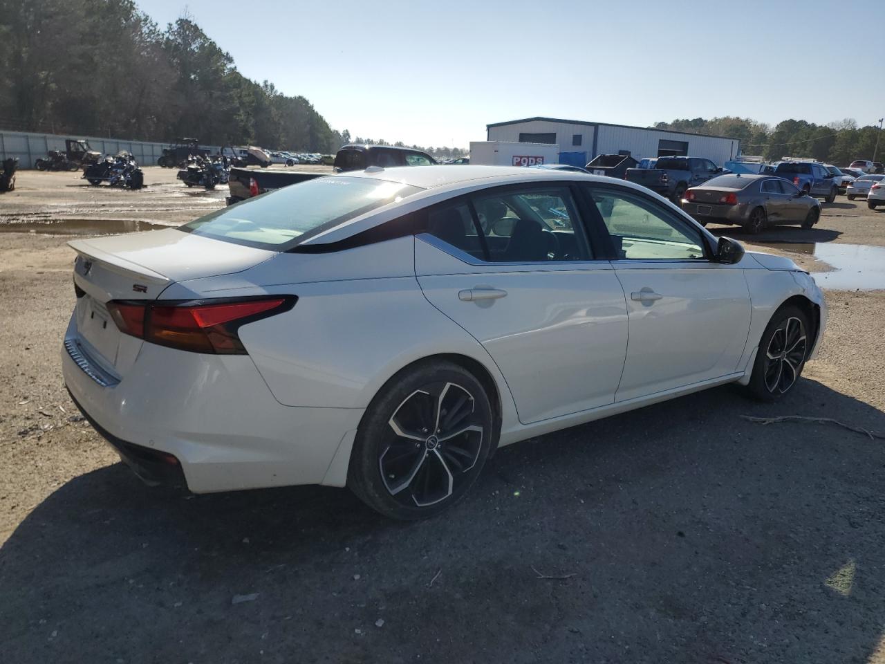 Lot #3042041190 2023 NISSAN ALTIMA SR