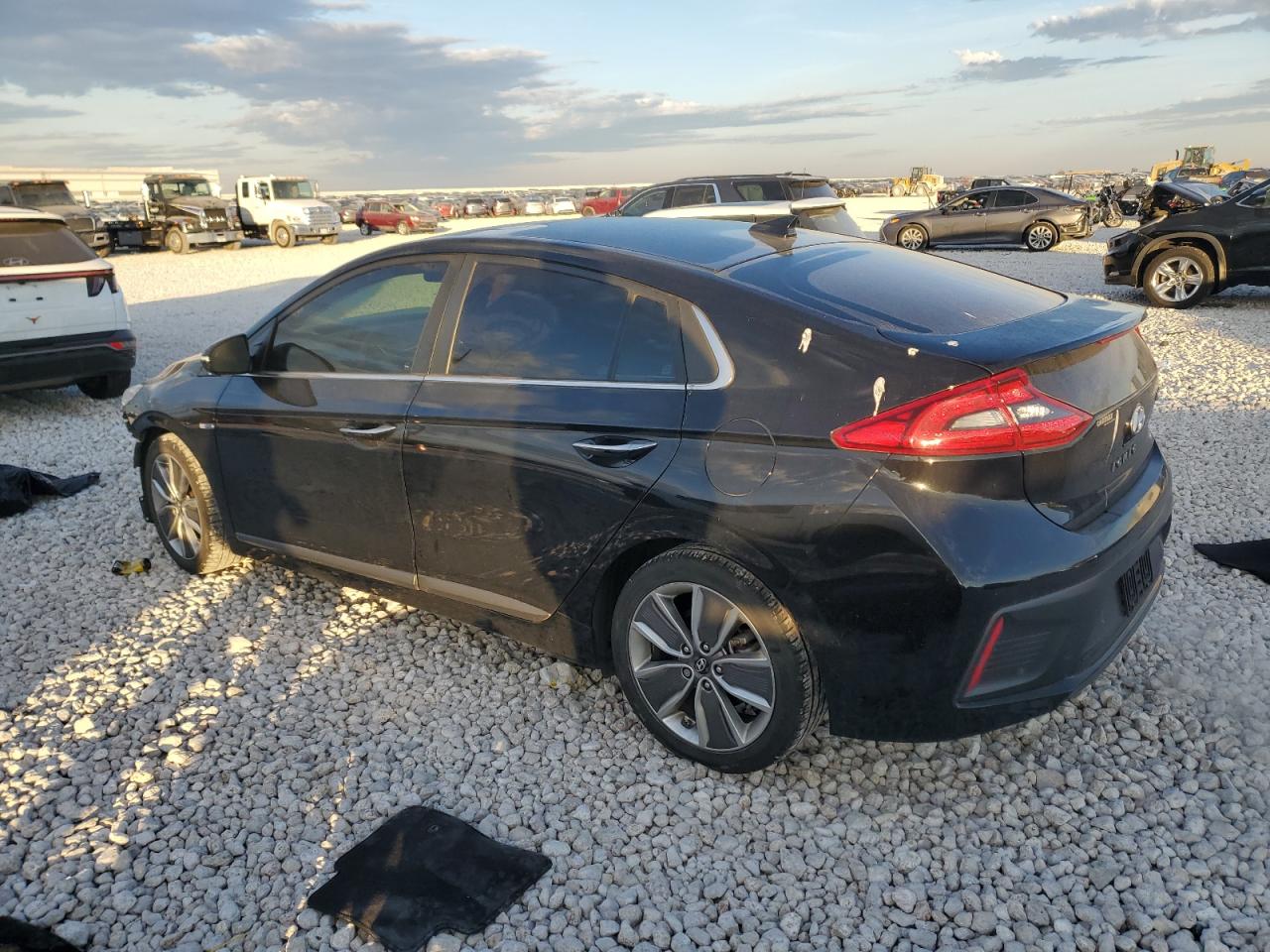 Lot #3031885194 2018 HYUNDAI IONIQ LIMI