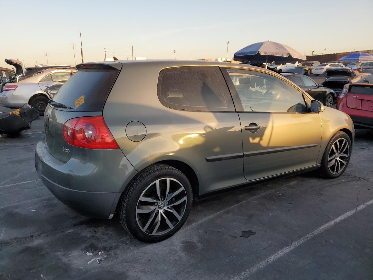 Lot #3028397828 2008 VOLKSWAGEN RABBIT