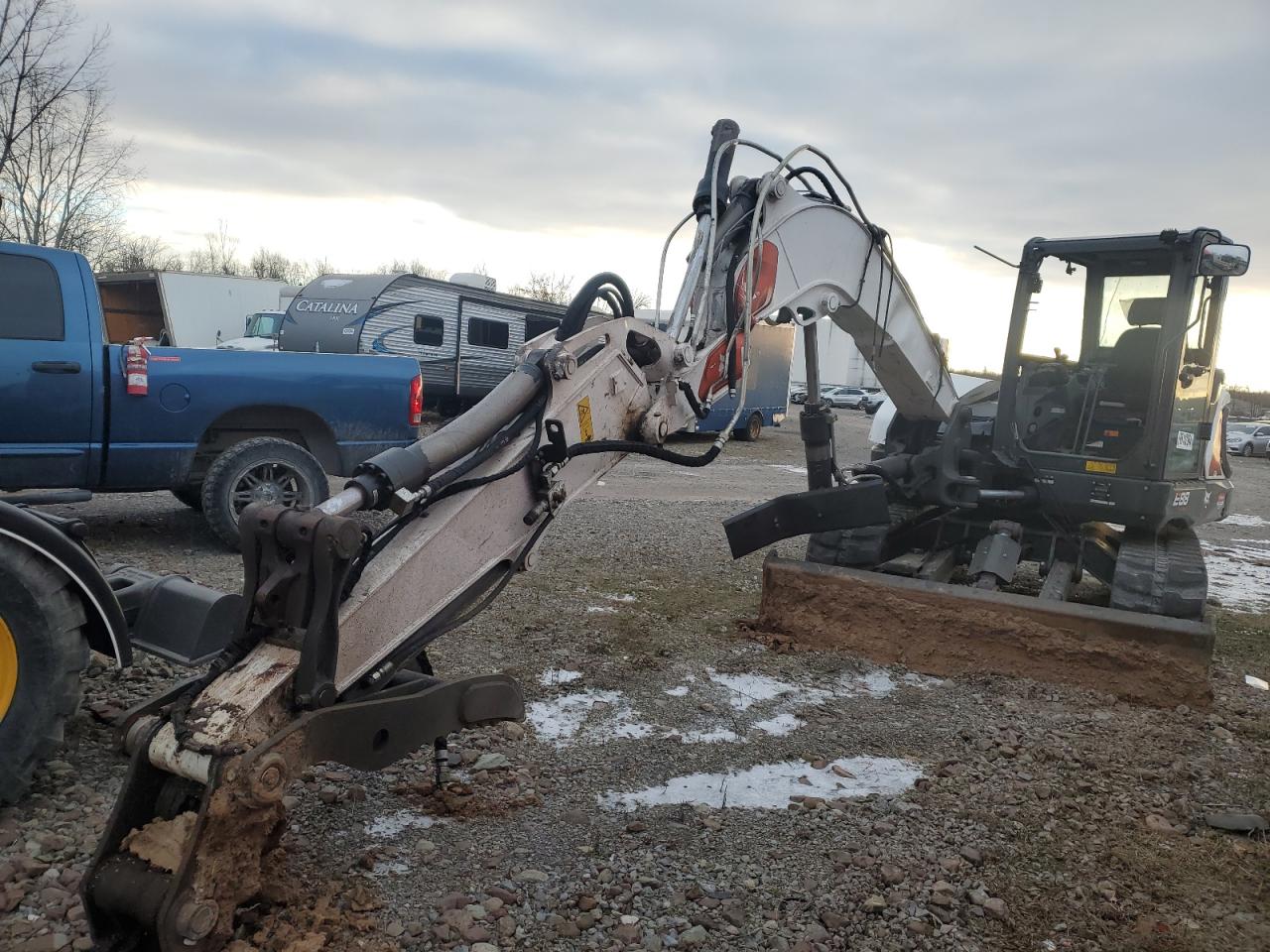 Lot #3029348780 2023 BOBCAT E88