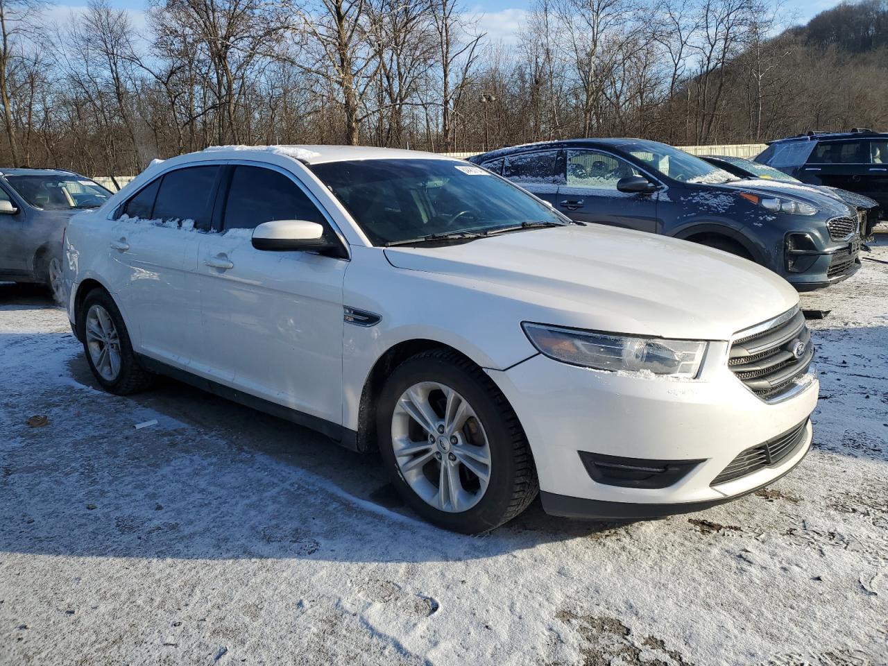 Lot #3027009791 2015 FORD TAURUS SEL