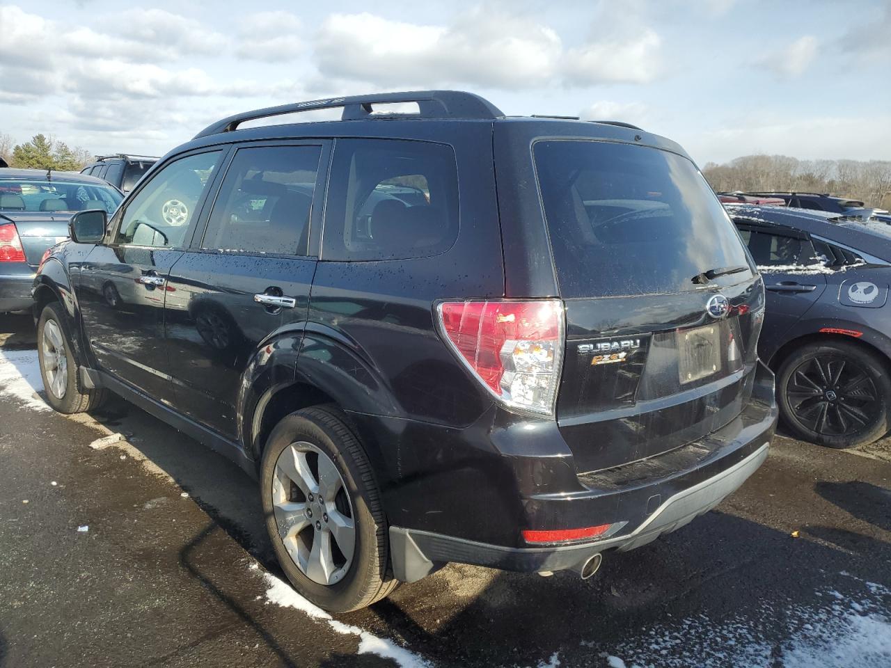 Lot #3033011001 2009 SUBARU FORESTER 2