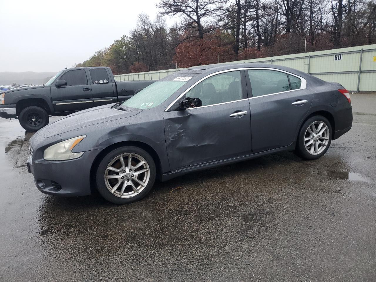  Salvage Nissan Maxima