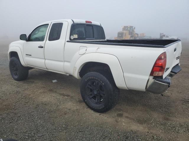 TOYOTA TACOMA PRE 2005 white  gas 5TETU62N25Z068630 photo #3