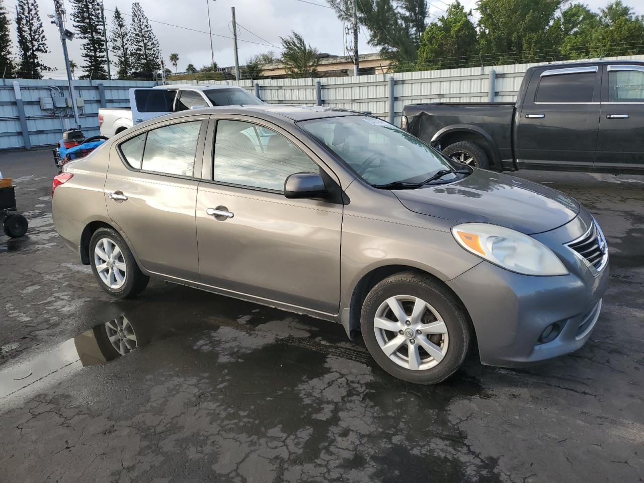 Lot #3027083792 2012 NISSAN VERSA S