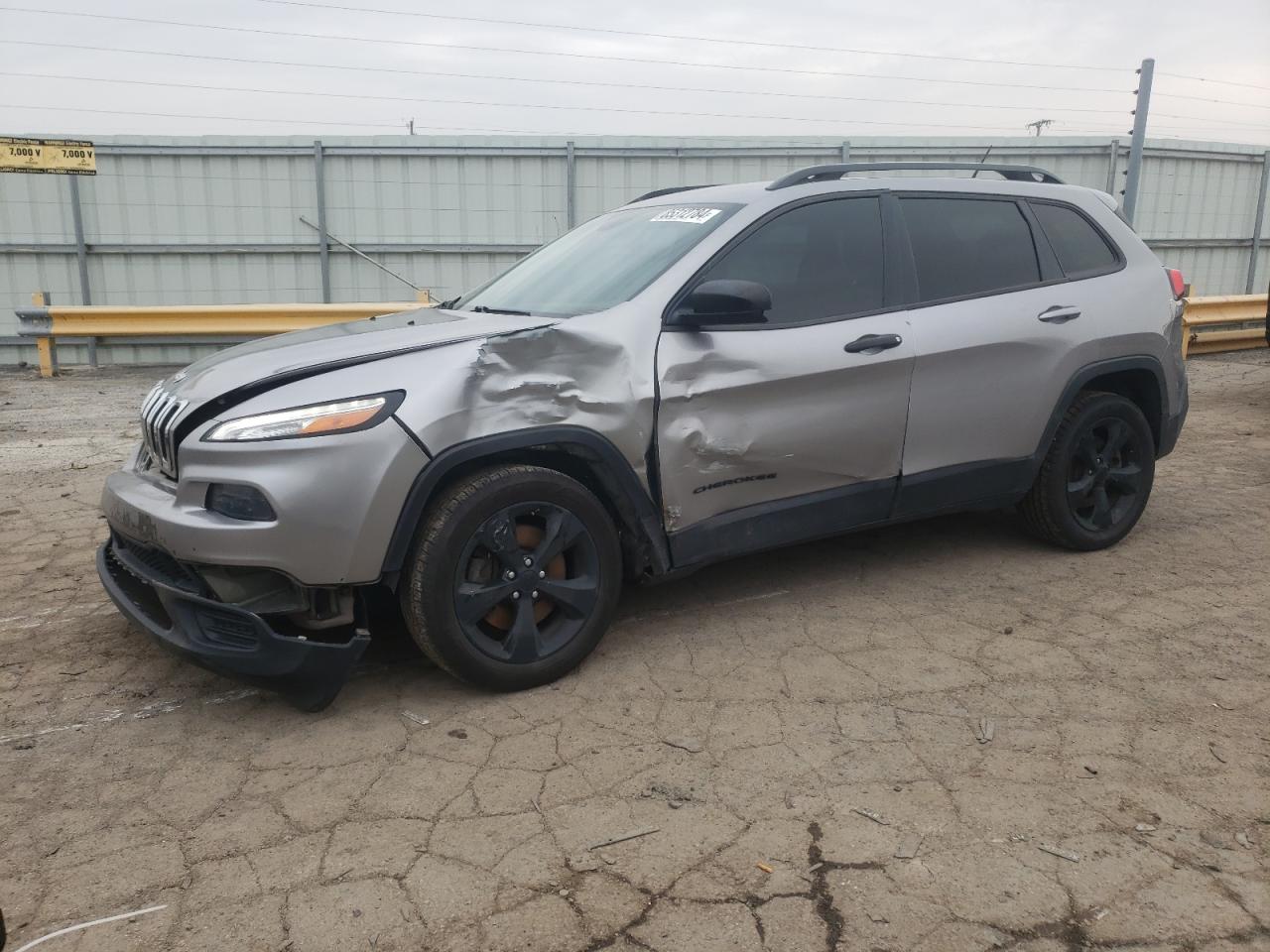  Salvage Jeep Grand Cherokee