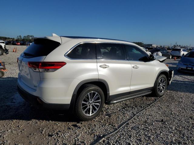 2019 TOYOTA HIGHLANDER - 5TDKZRFH1KS552431