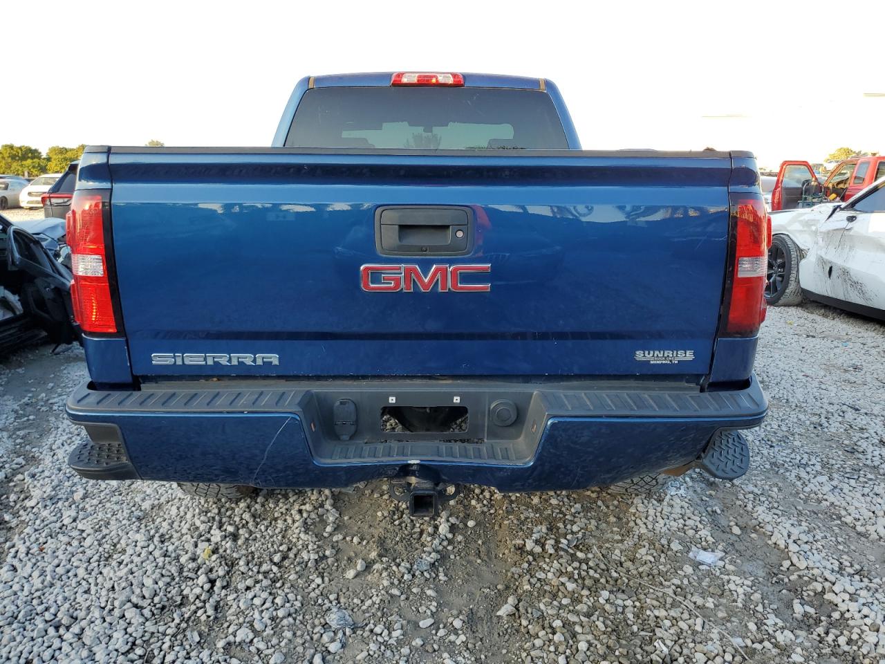 Lot #3033018992 2018 GMC SIERRA C15