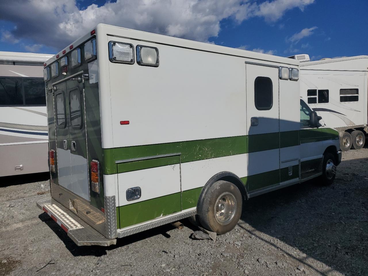 Lot #3041841408 2019 FORD ECONOLINE