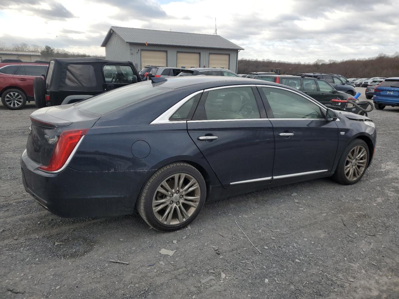 Lot #3033327804 2019 CADILLAC XTS LUXURY