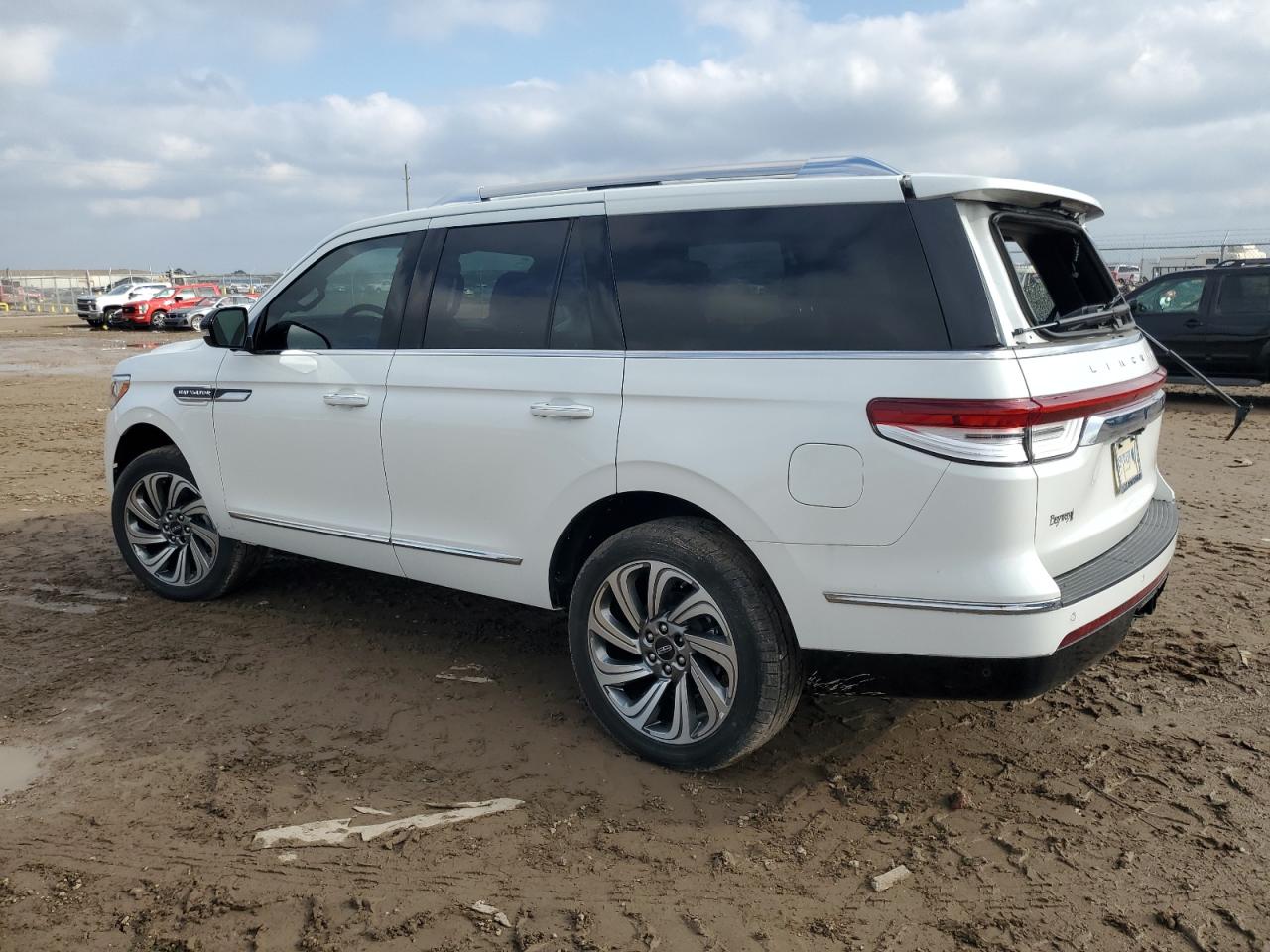 Lot #3052644290 2024 LINCOLN NAVIGATOR