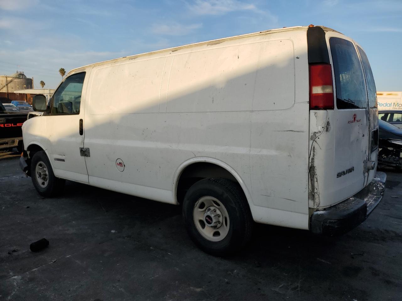 Lot #3045914633 2005 GMC SAVANA G25