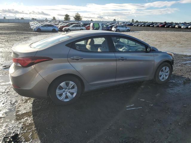 HYUNDAI ELANTRA SE 2016 tan  gas 5NPDH4AE7GH664952 photo #4