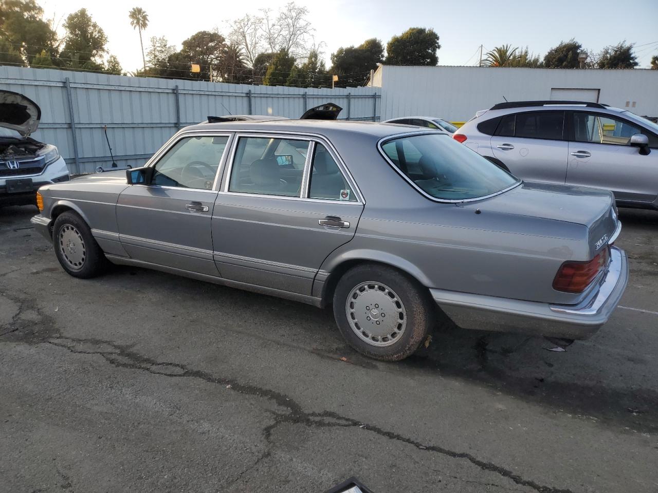 Lot #3030610093 1987 MERCEDES-BENZ 300 SDL