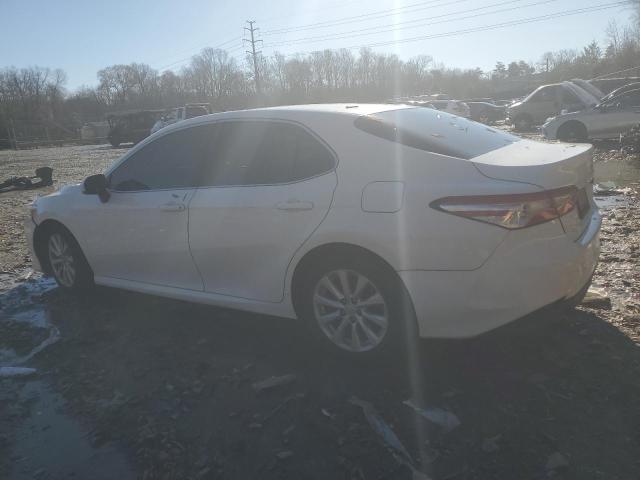 TOYOTA CAMRY L 2018 white  gas 4T1B11HK8JU096760 photo #3