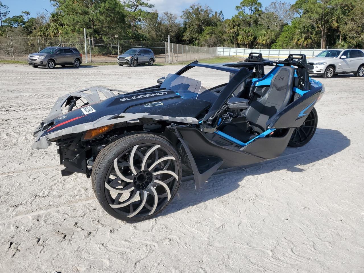 Lot #3025581058 2020 POLARIS SLINGSHOT