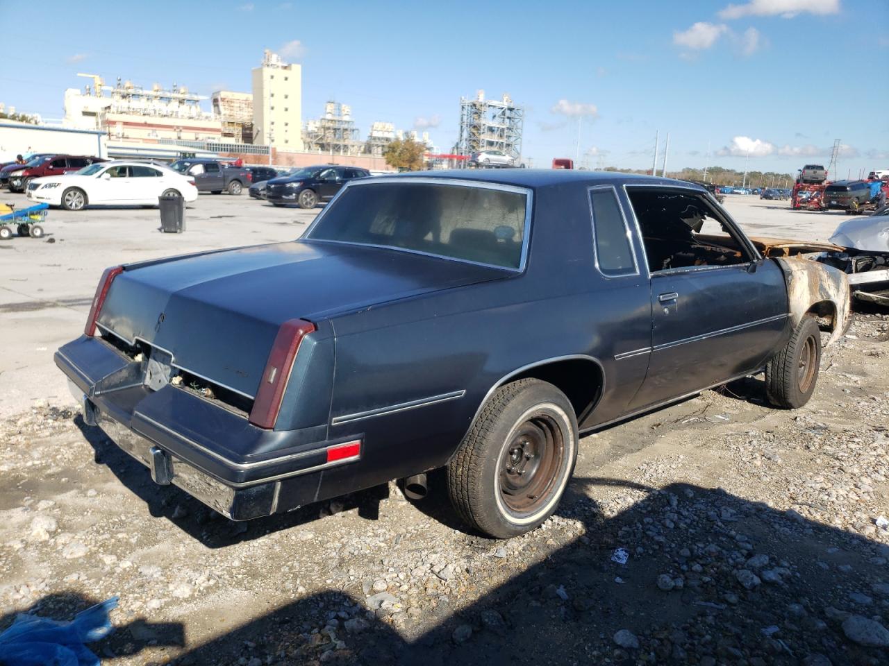 Lot #3050562085 1981 OLDSMOBILE CUTLASS SU