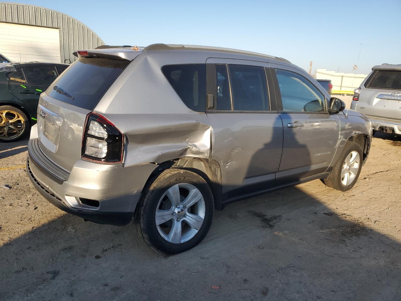 Lot #3030680103 2016 JEEP COMPASS SP