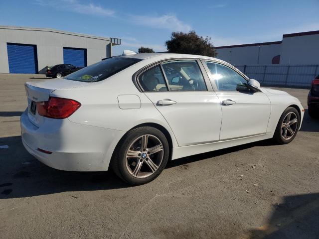 VIN WBA3C1G57DNR47070 2013 BMW 3 SERIES no.3