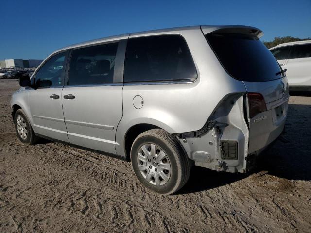 VOLKSWAGEN ROUTAN S 2010 silver  gas 2V4RW4D11AR395660 photo #3