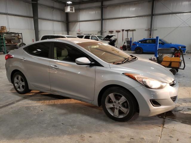 VIN 5NPDH4AE6DH268748 2013 HYUNDAI ELANTRA no.4