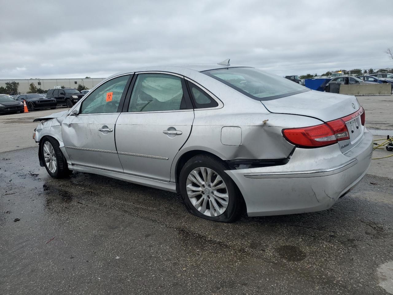 Lot #3049522761 2011 HYUNDAI AZERA GLS