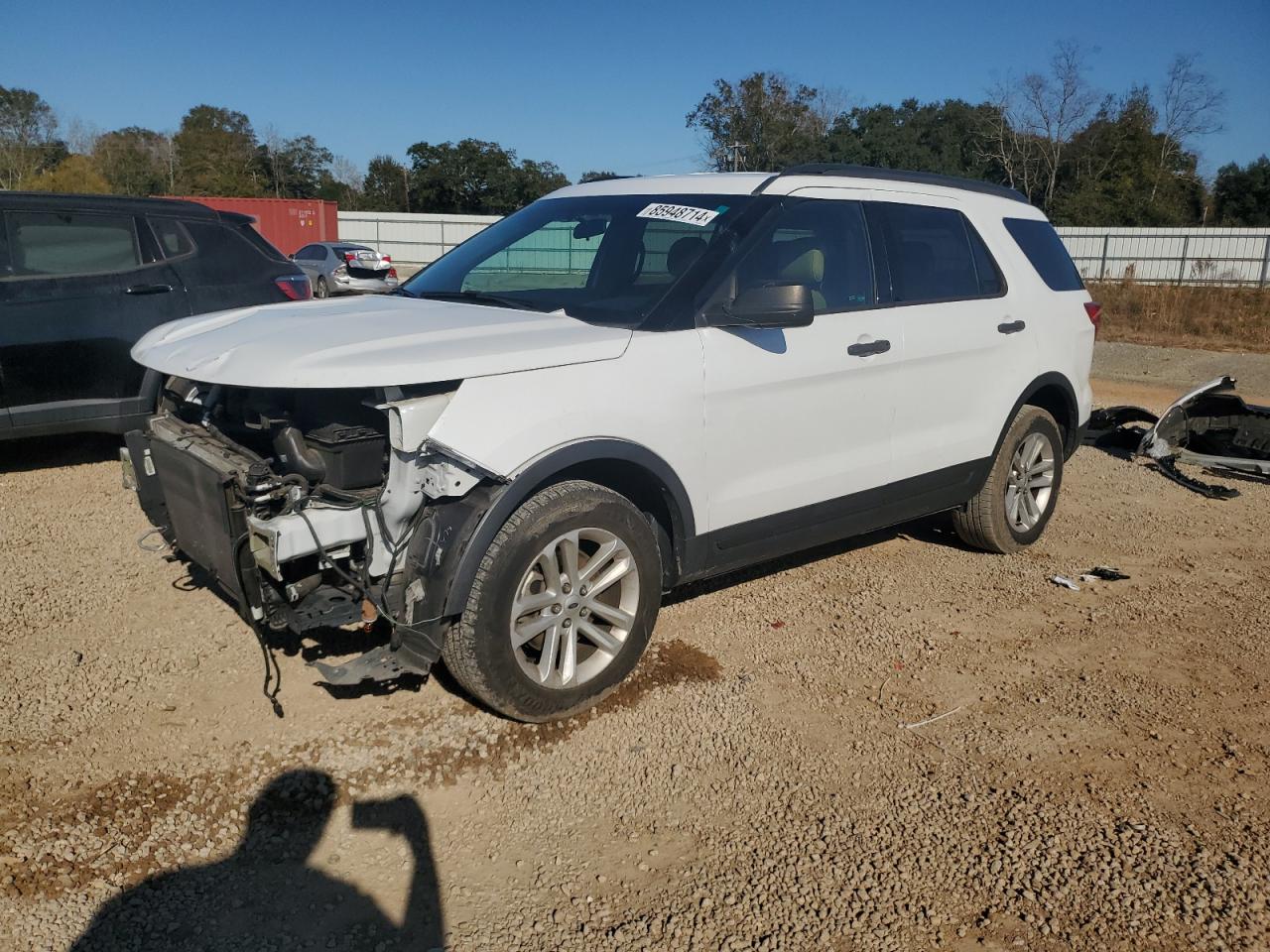  Salvage Ford Explorer