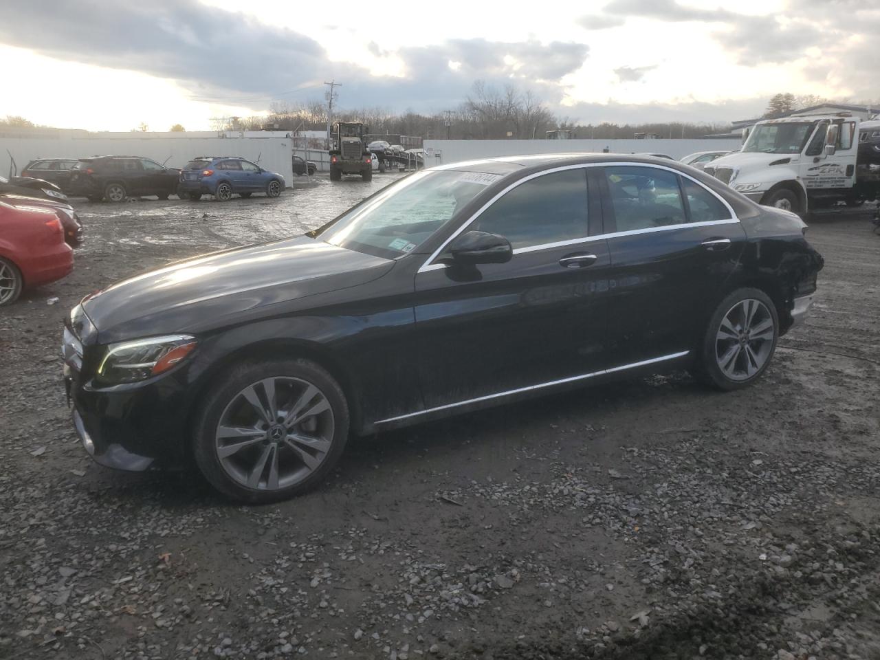55SWF8EB5KU300363 MERCEDES-BENZ C 300 4MAT 2019