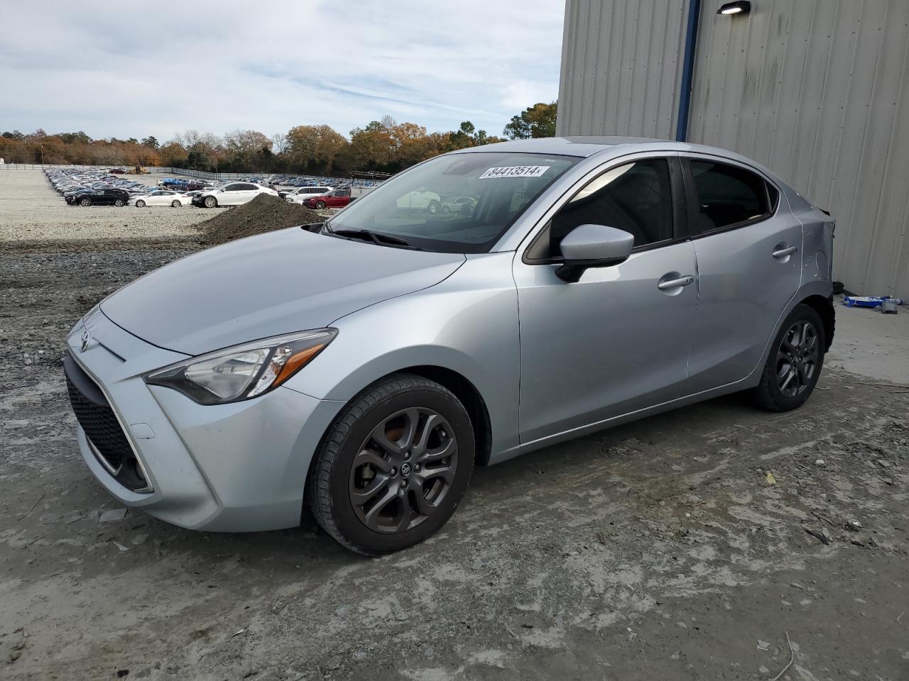 TOYOTA YARIS L