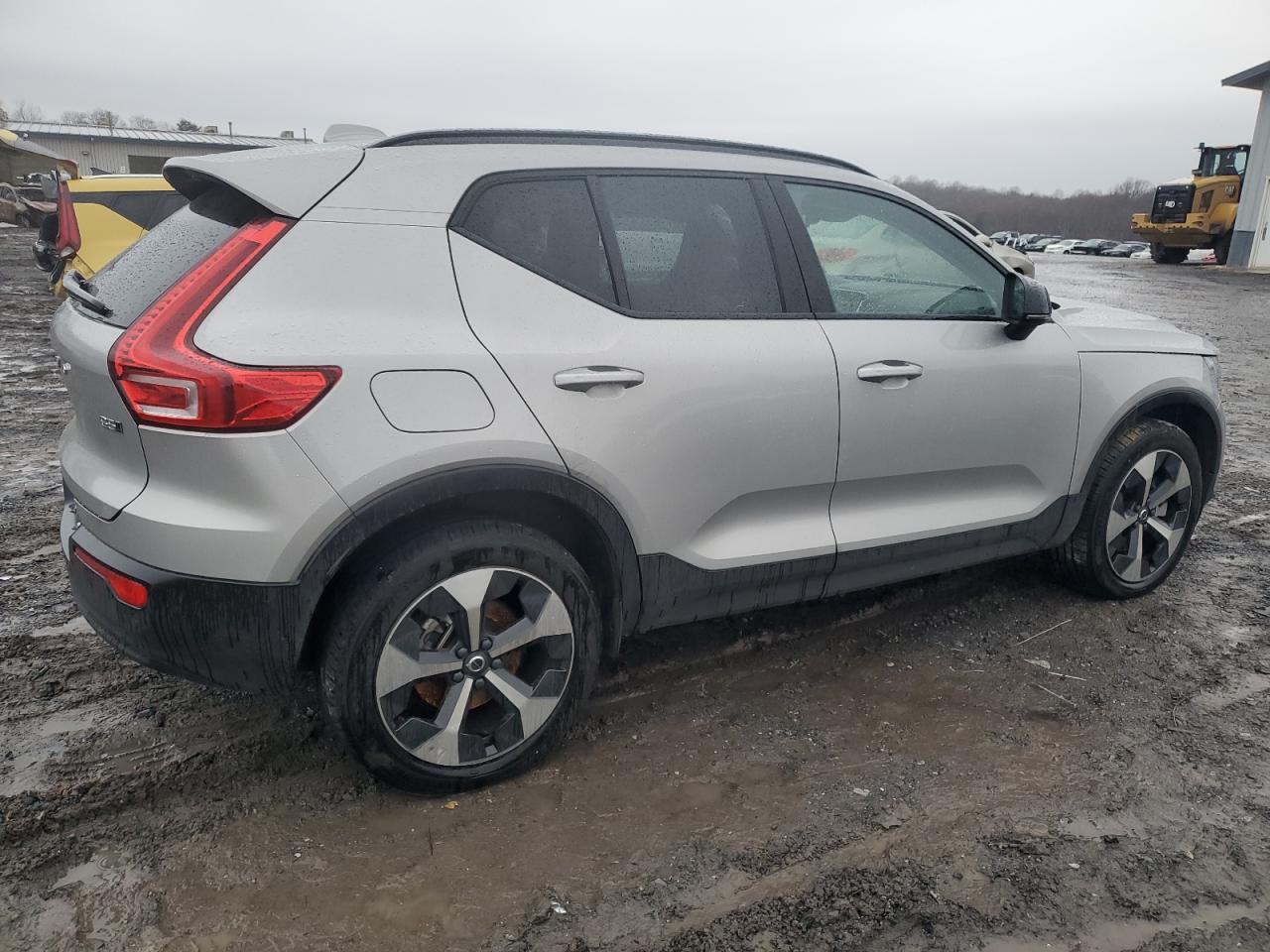 Lot #3033327862 2023 VOLVO XC40 PLUS