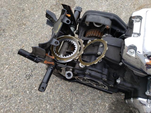 2019 HARLEY-DAVIDSON FLDE 1HD1YCJ67KB017174