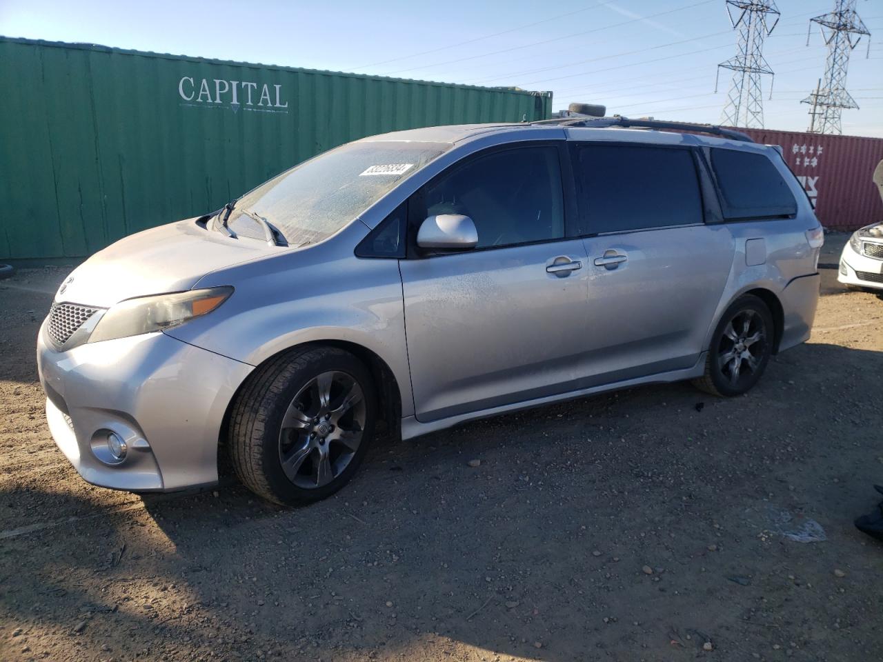  Salvage Toyota Sienna