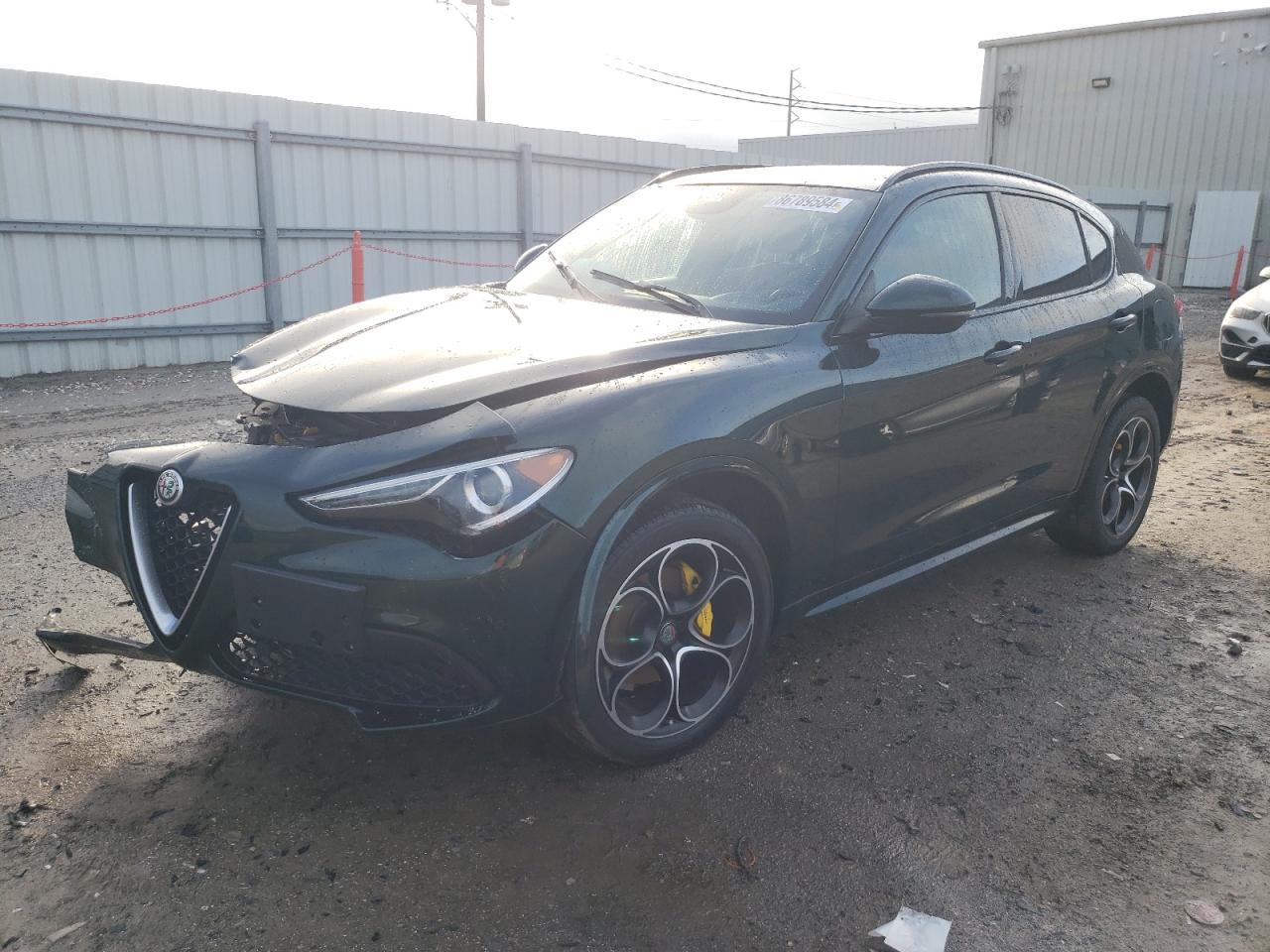  Salvage Alfa Romeo Stelvio