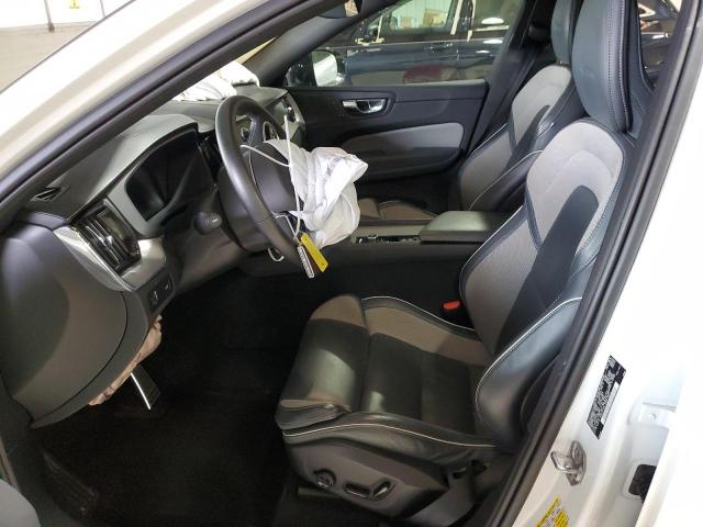 2020 VOLVO XC60 T5 R- YV4102RM7L1453999